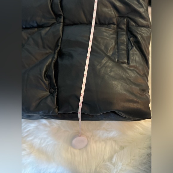 Avec Les Filles Faux-Leather Puffer Coat size medium EUC - Picture 8 of 12